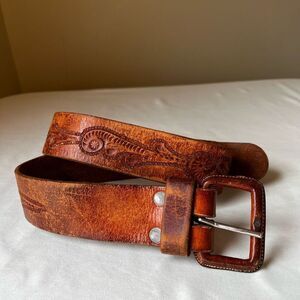 Vintage 70s Tooled Brown Leather Belt Wide‎ Embossed Floral Pattern Size 30
